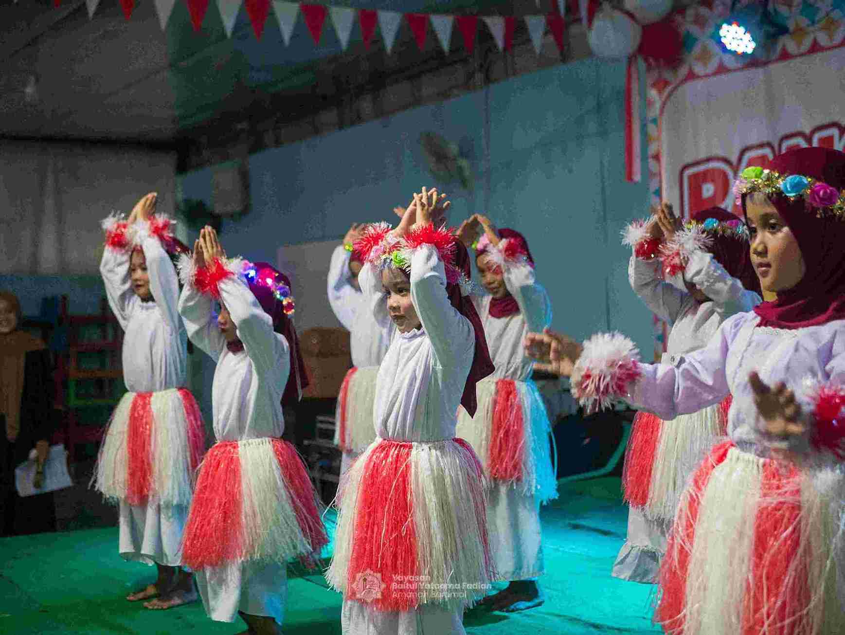 Foto Dokumentasi Anak Yatim