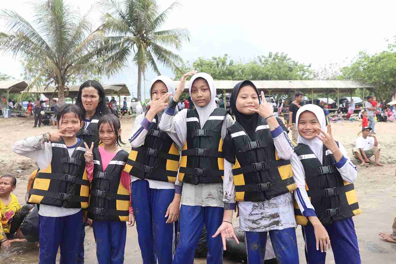 Foto Dokumentasi Anak Yatim