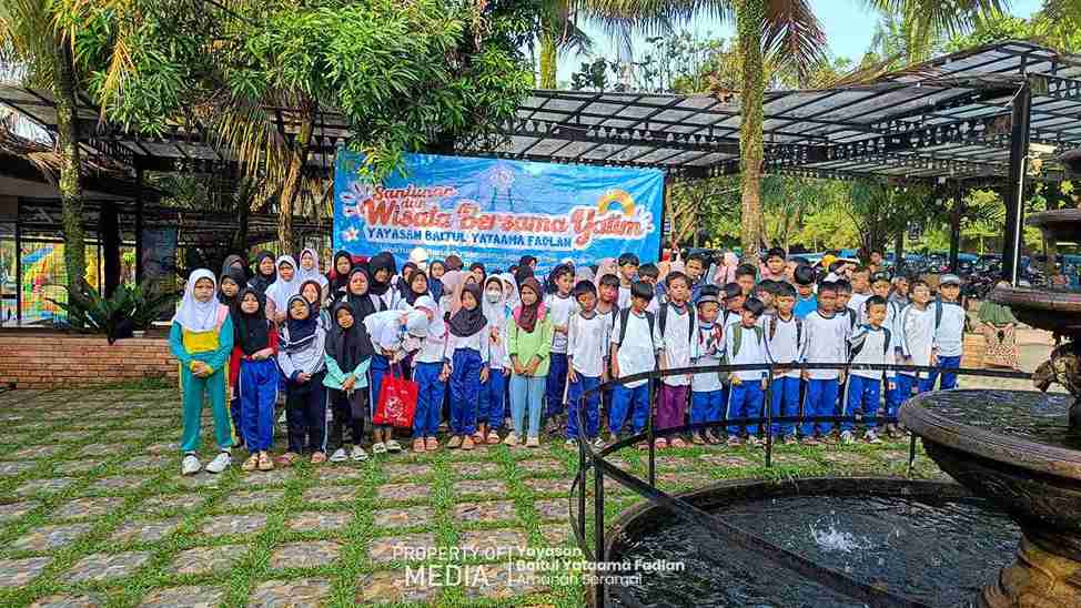 Foto Dokumentasi Anak Yatim