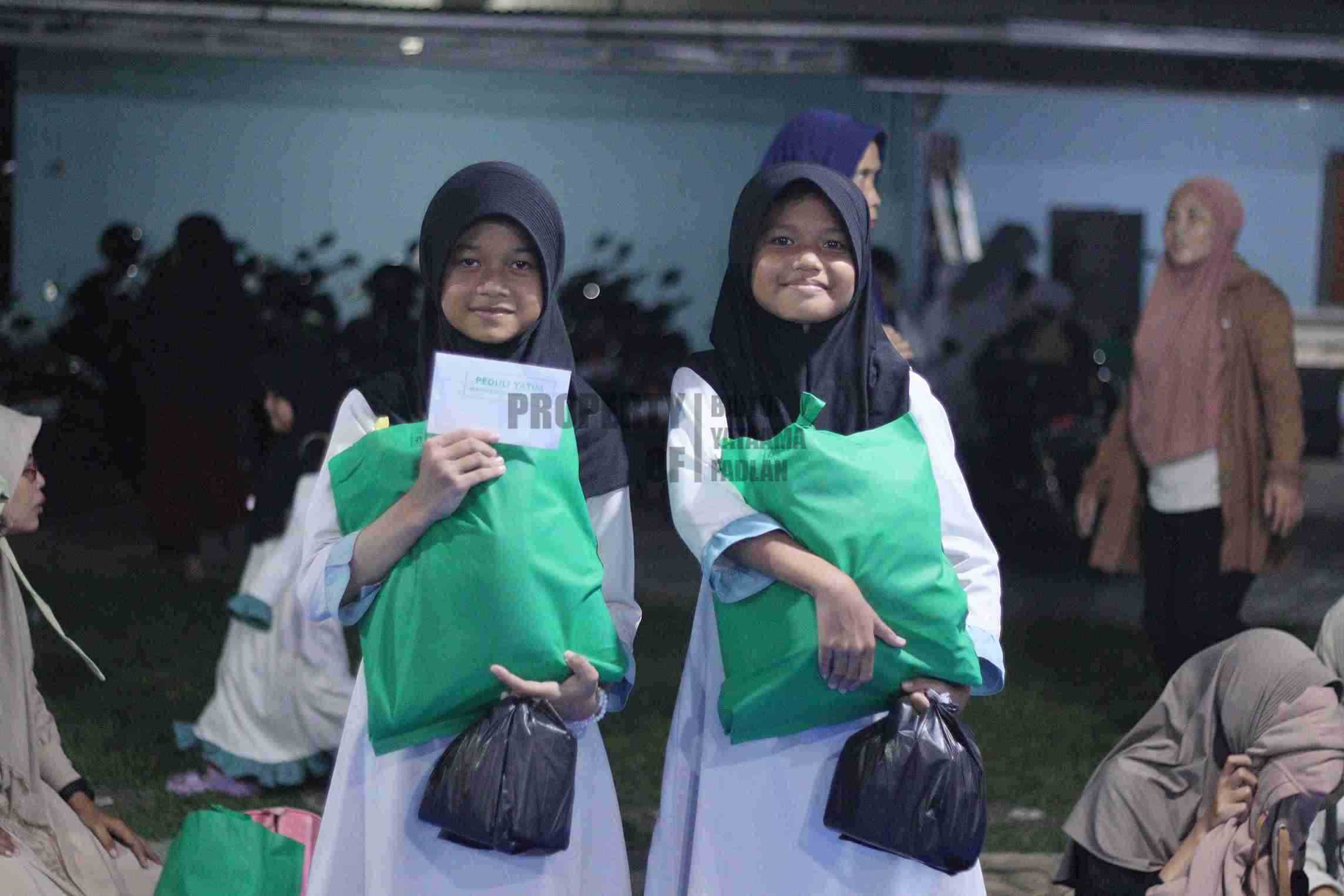 Foto Dokumentasi Anak Yatim