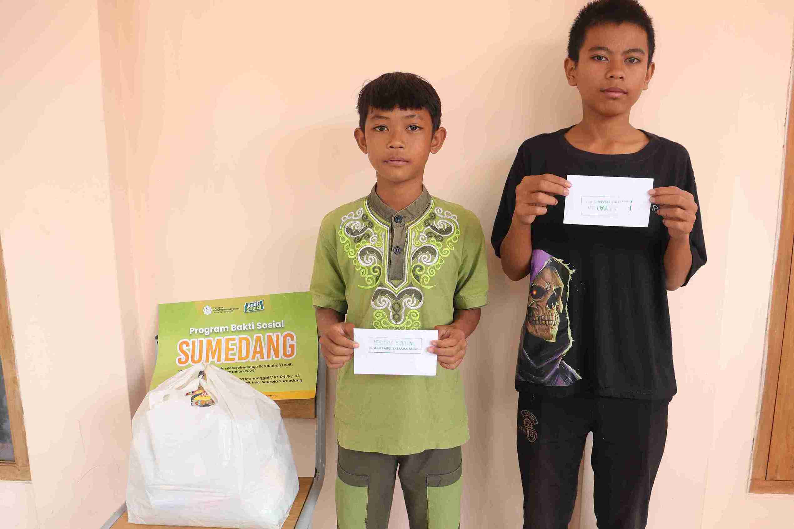 Foto Dokumentasi Anak Yatim