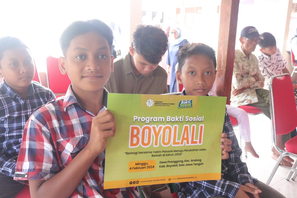 Foto Dokumentasi Anak Yatim