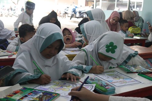 Foto Dokumentasi Anak Yatim
