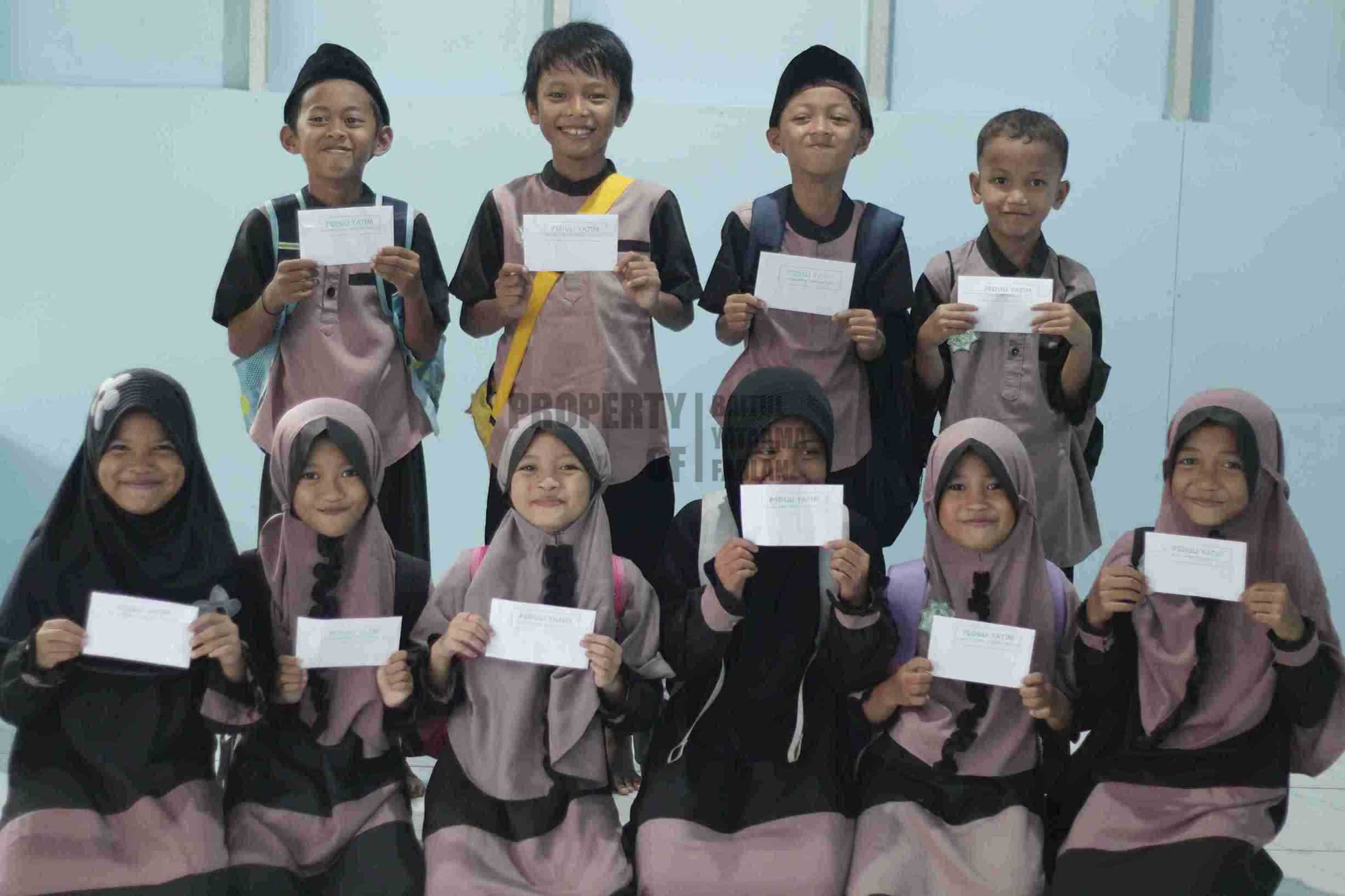 Foto Dokumentasi Anak Yatim
