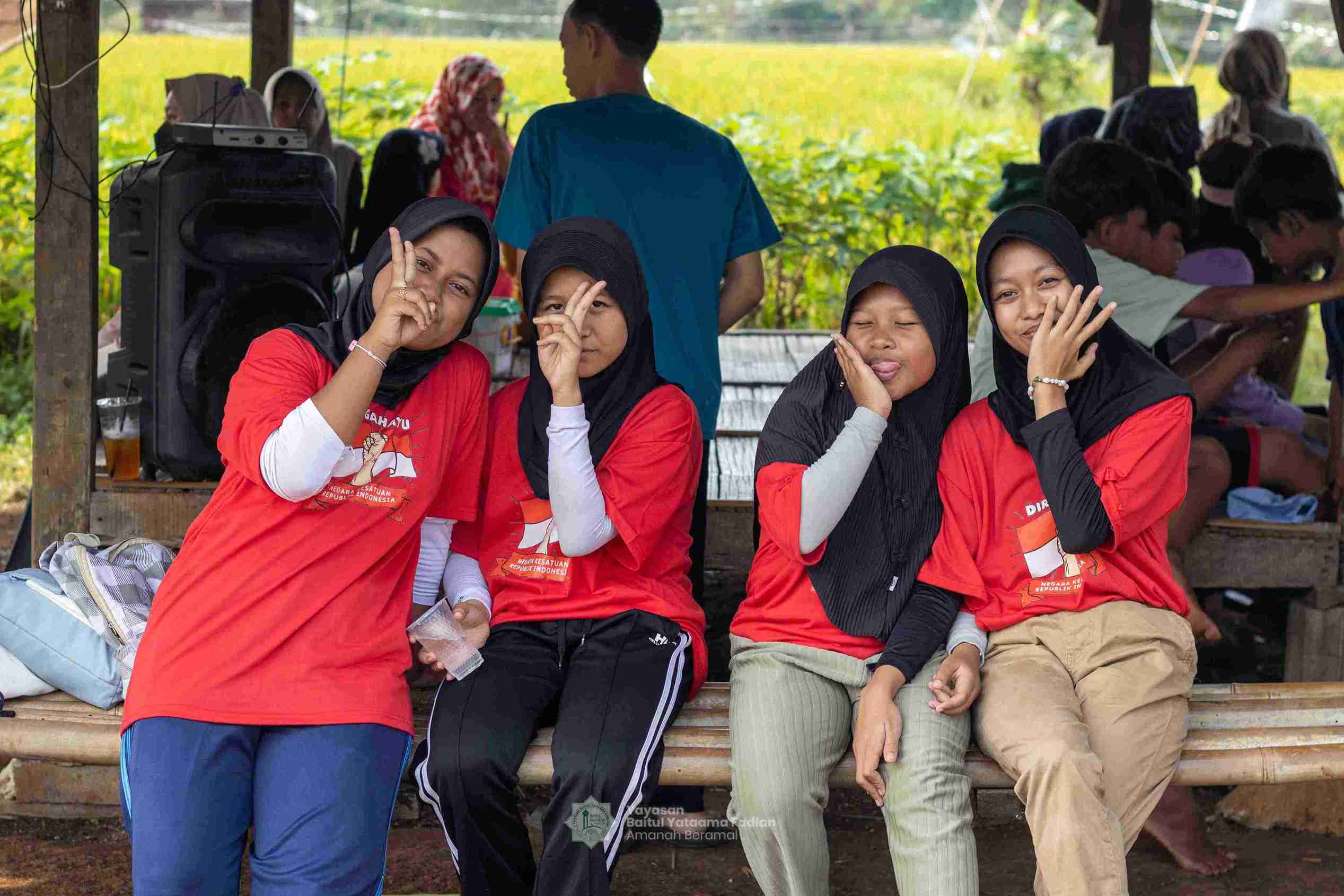 Foto Dokumentasi Anak Yatim