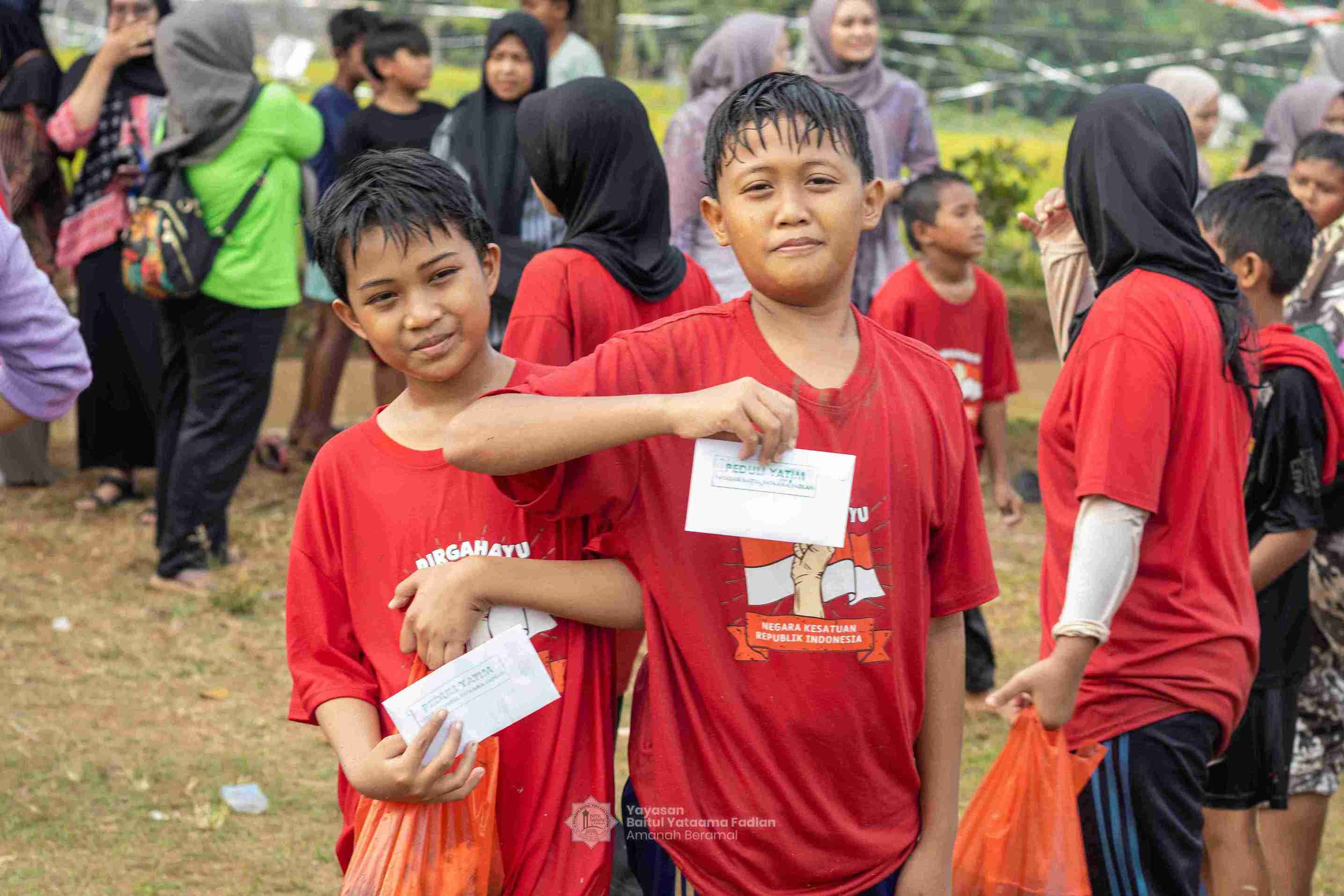 Foto Dokumentasi Anak Yatim