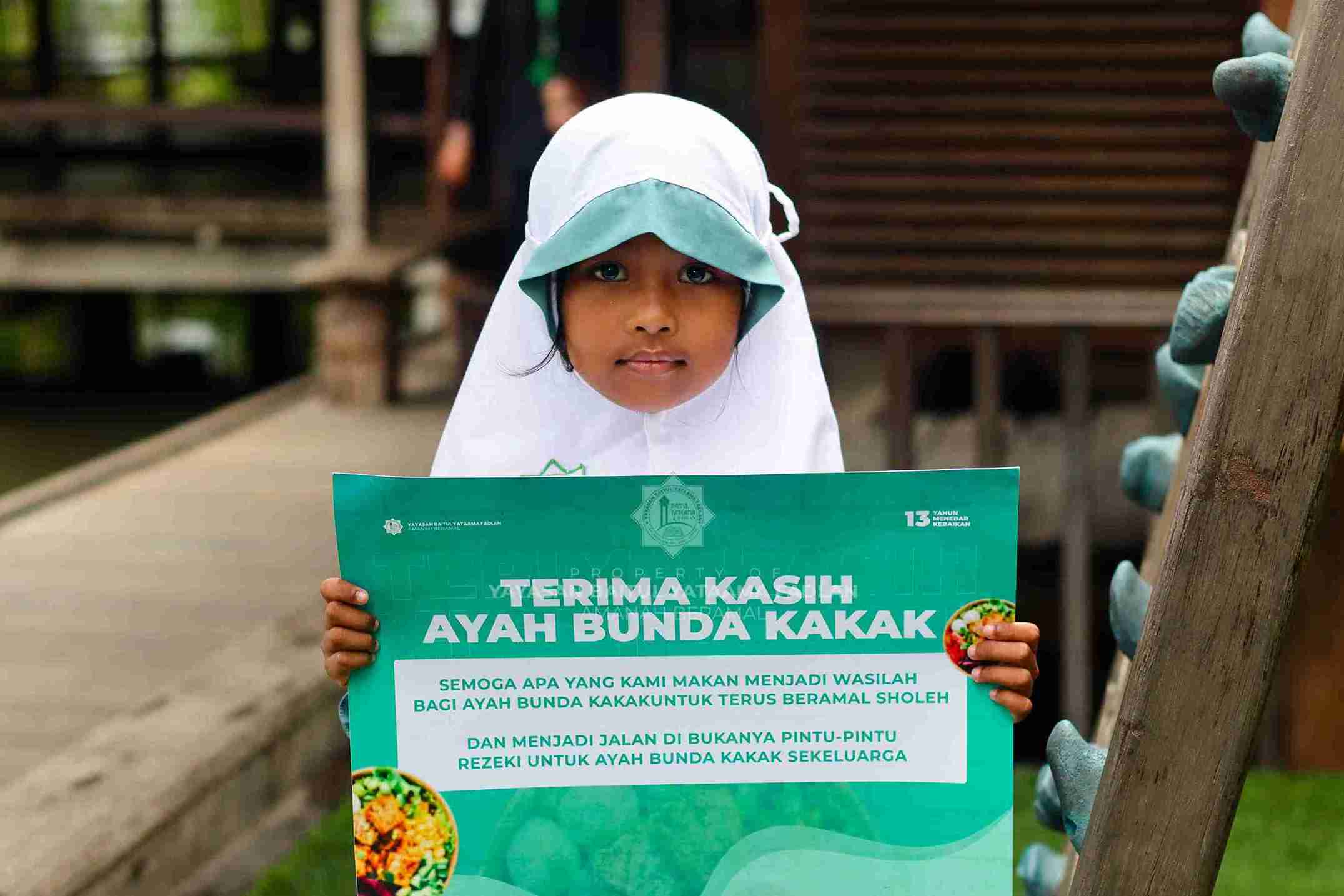 Foto Dokumentasi Anak Yatim