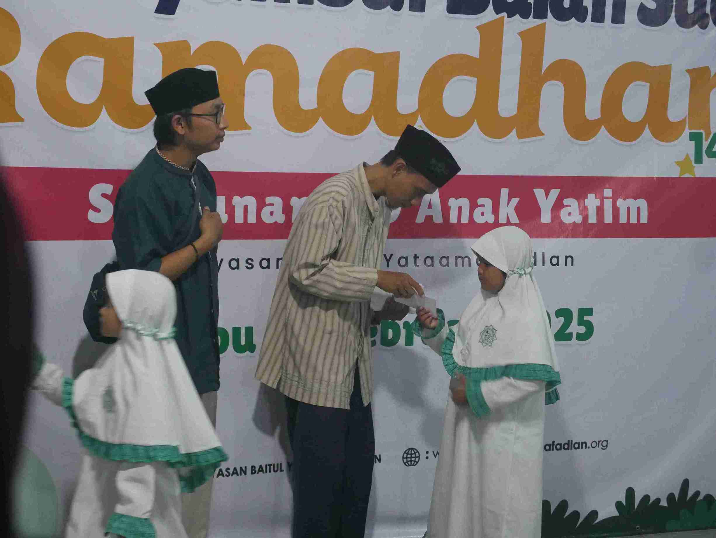Foto Dokumentasi Anak Yatim