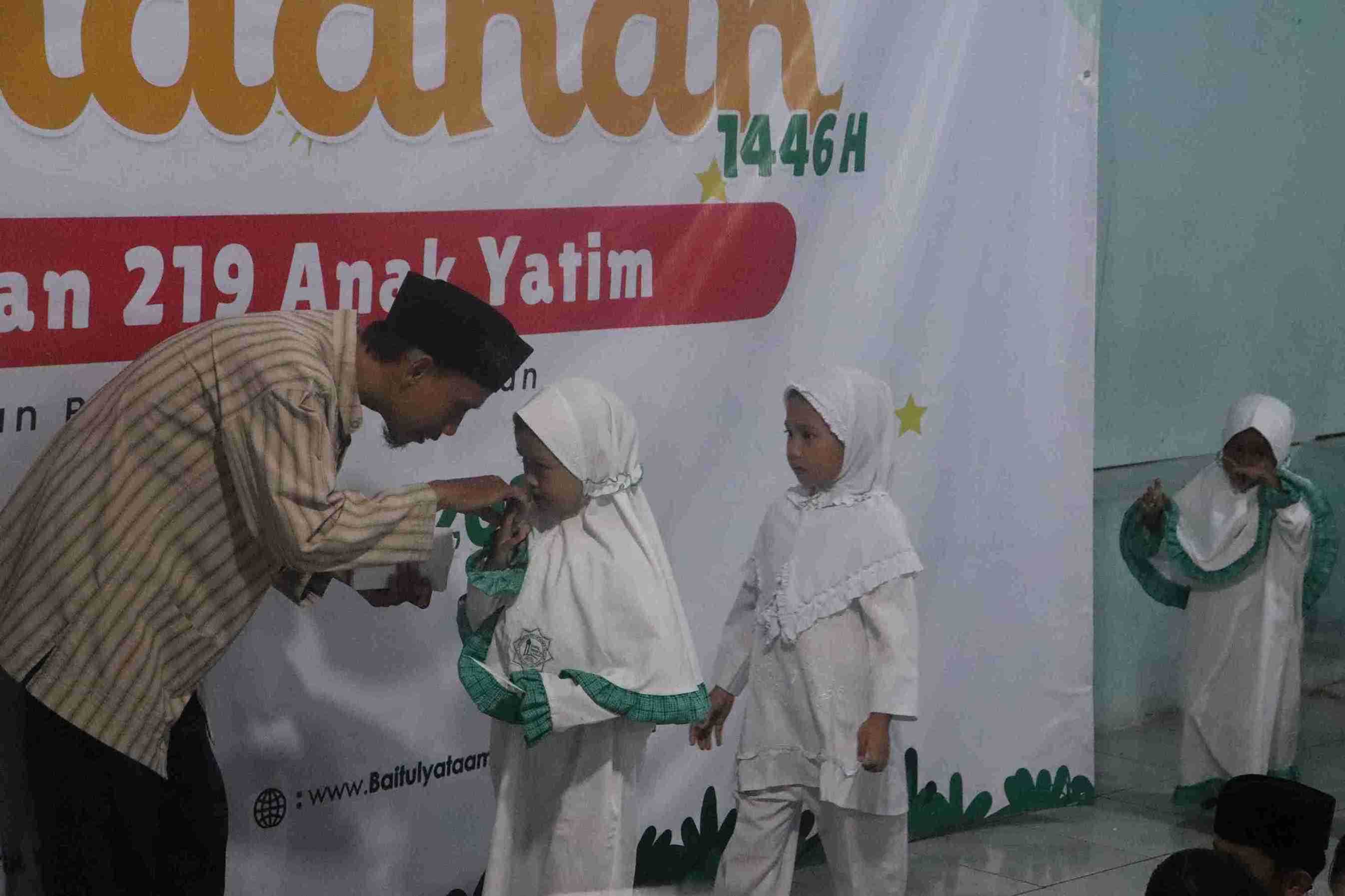 Foto Dokumentasi Anak Yatim