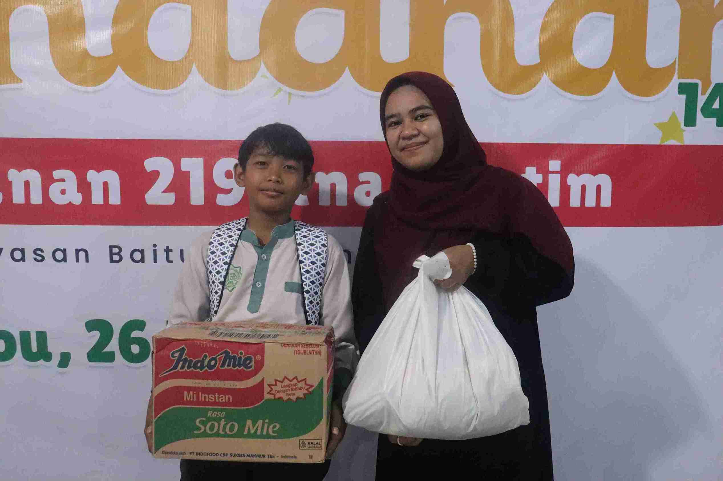 Foto Dokumentasi Anak Yatim